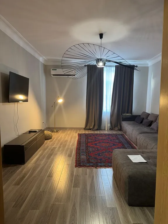 Квартира в центре в 10 минутах езды до городского пляжа, цума, площади — аренда посуточно в Махачкала