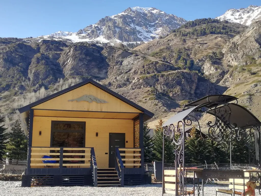 Гостевой дом Sabr с видом на горы