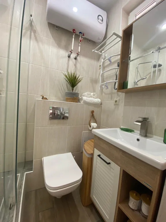 Квартира Однокомнатная квартира в центре, 200м от моря — Адлер