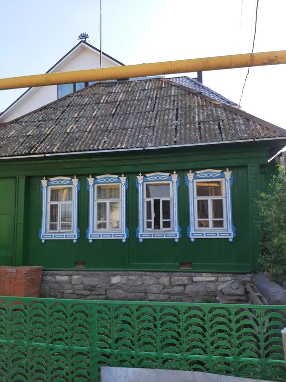 Уютный деревенский домик у озера