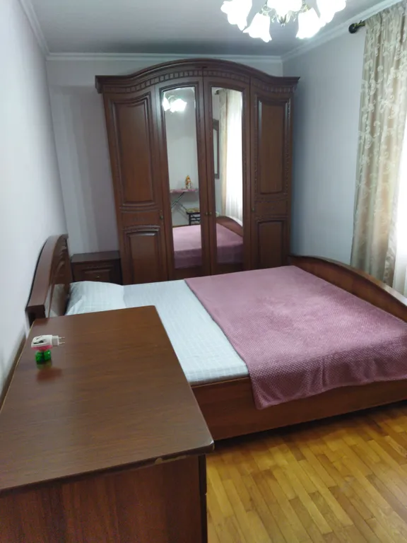 Двухкомнатная квартира в центре — аренда посуточно в Сухум