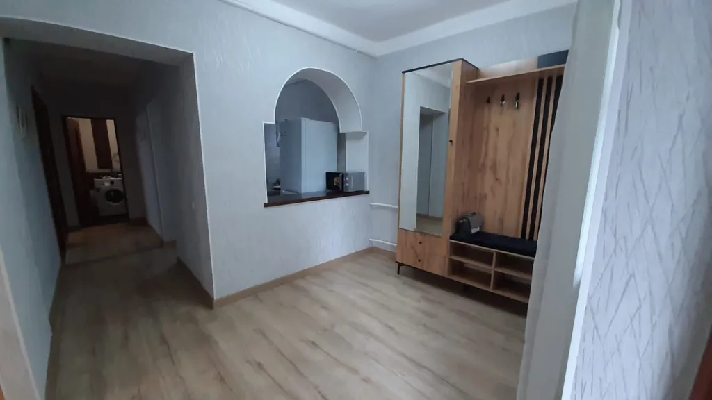 Уютный дом в центре города с местом для парковки автомобиля