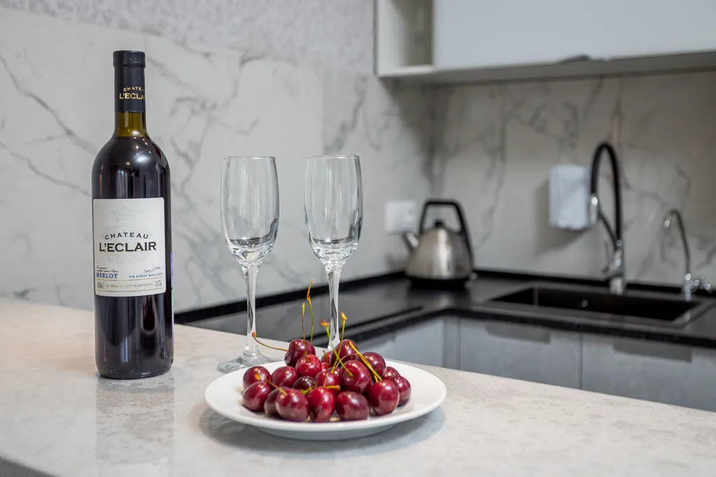 Квартира Роскошный двуспальный номер Кавказ — аренда посуточно в Джемете