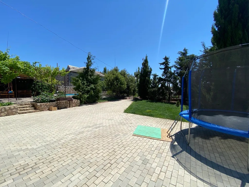 Дом с бассейном и новой баней рядом с лучшим песчаным пляжем в Орловке