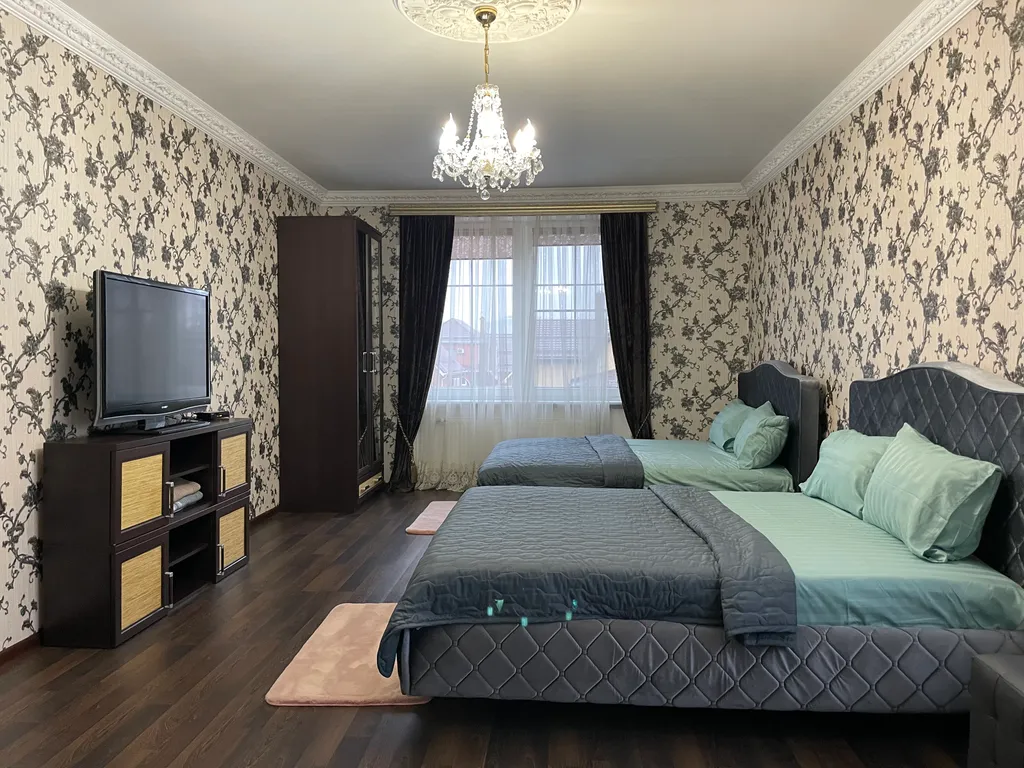 6-комнатный Дом