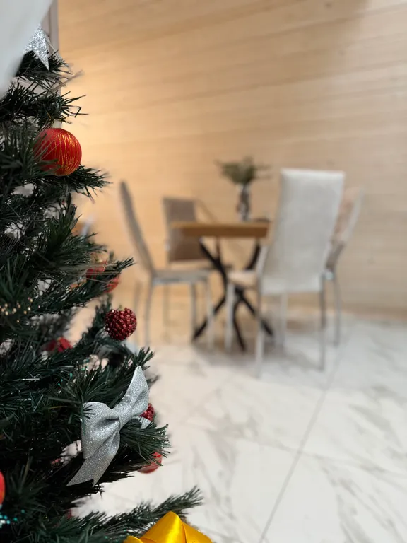 Уютный дом рядом с лесом и речкой