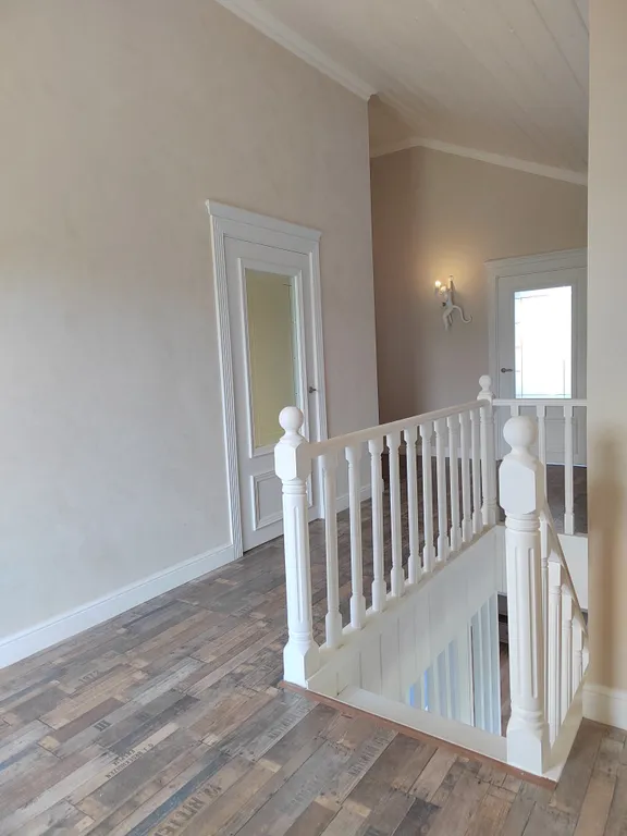 Дом коттедж с дизайнерским ремонтом