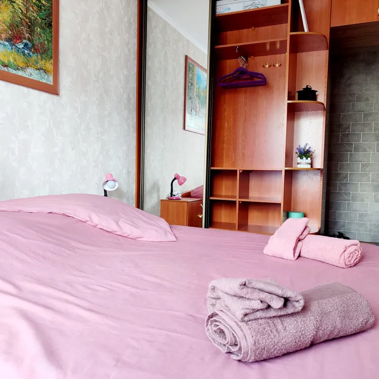 Уютная 3-комнатная квартира в центре — аренда посуточно в Новокузнецк