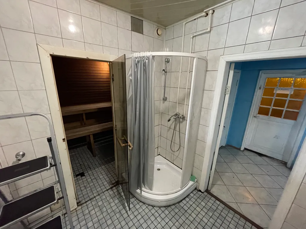 6-комнатный Дом