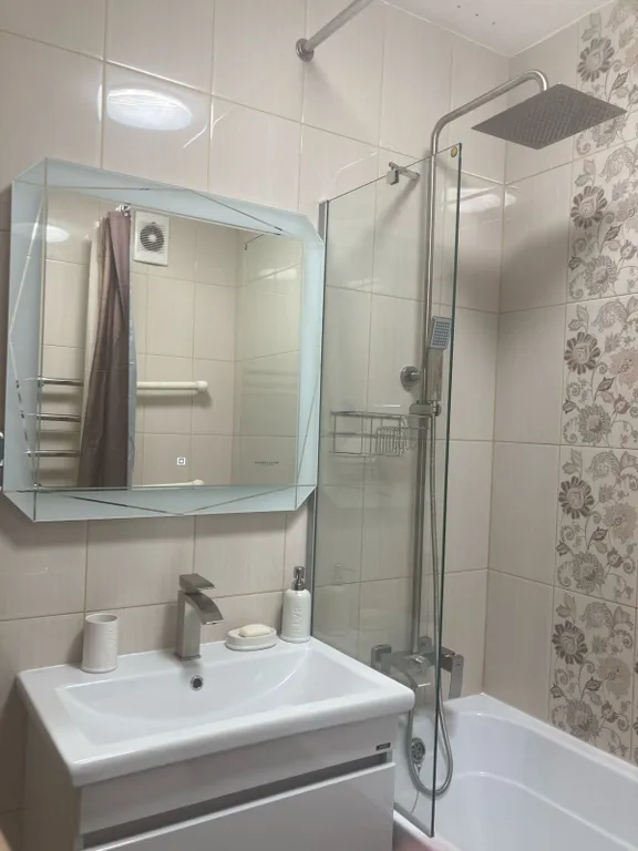 Студия у метро