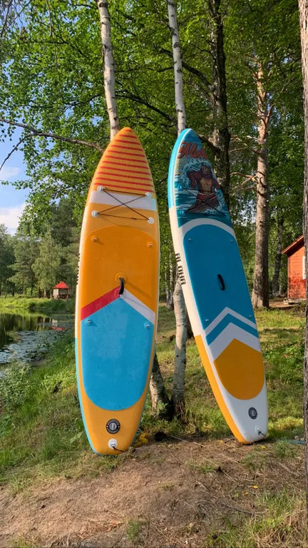 Домик стилизованный под Охотник на природной локации