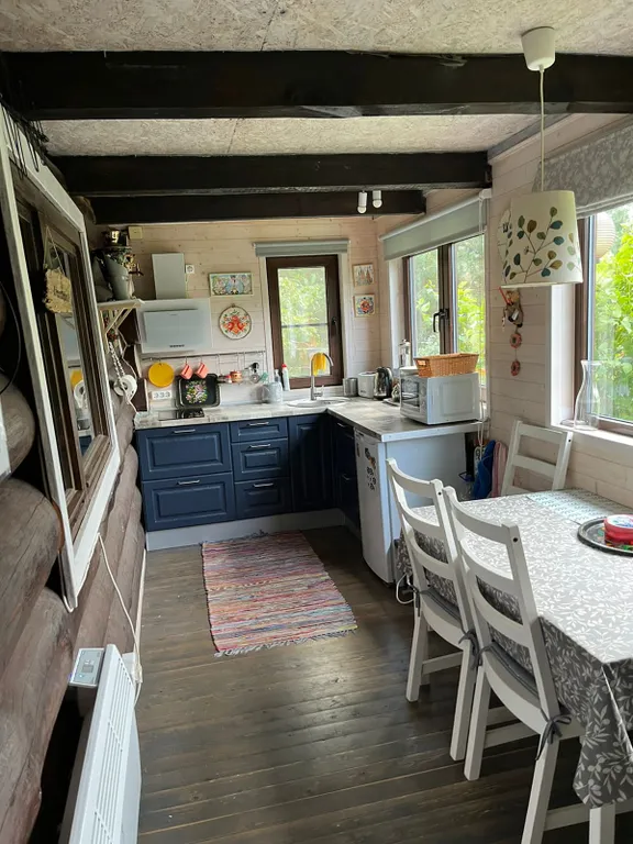 Дом на берегу озера