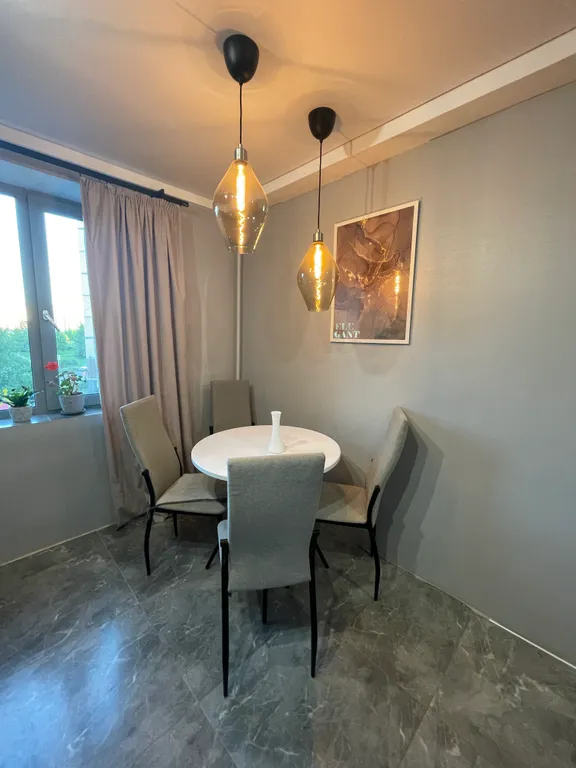 Gray Room Apartment
