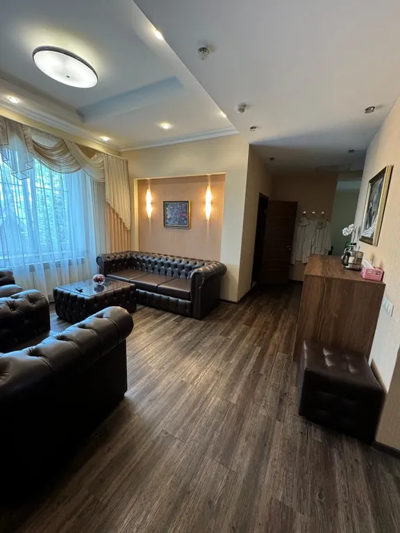 Номер в Комплексе отдыха Clubhouse с Джакузи и Финской сауной