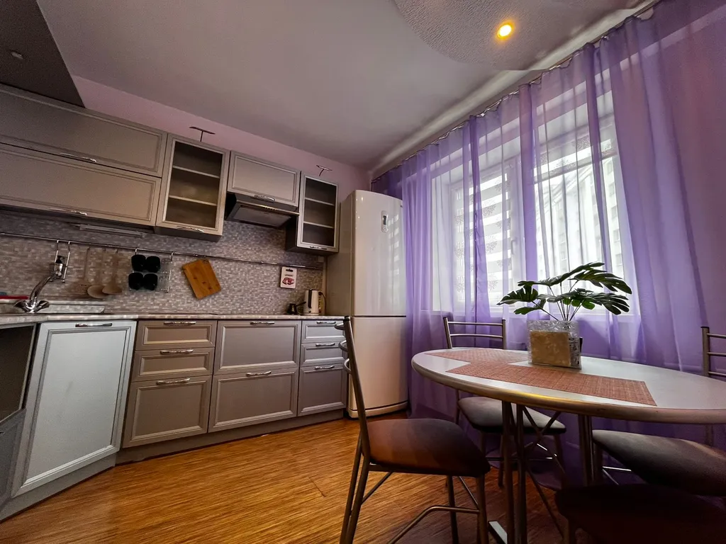 Просторная, недалеко от набережной