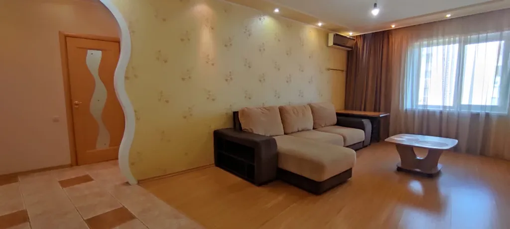 Квартира Центр города — аренда посуточно в Энгельс