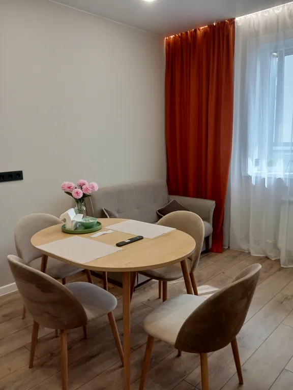 Современная уютная евродвушка для семьи