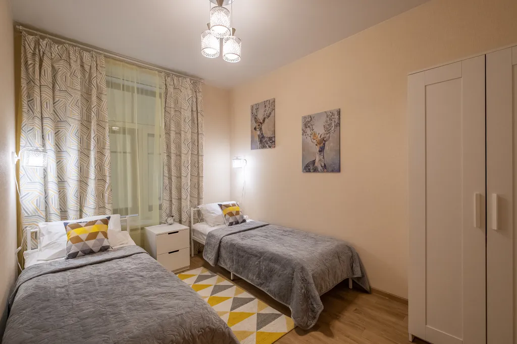 Дизайнерская квартира у метро