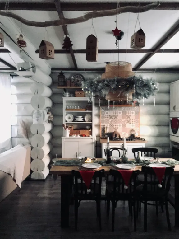 Уютный семейный дом у озера