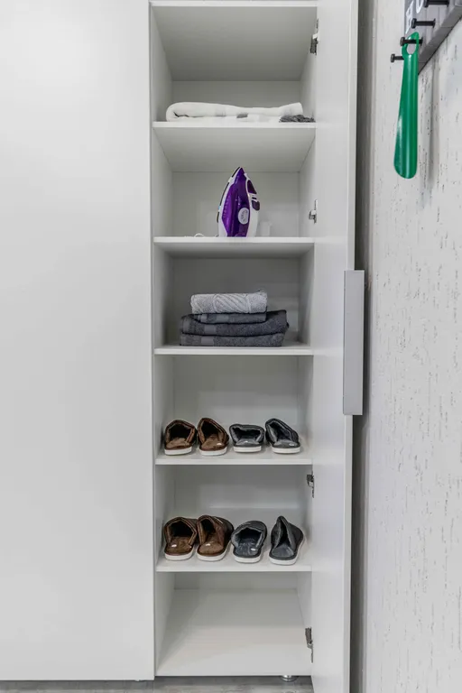 Кто ценит комфорт: новая мебель, техника, бельё