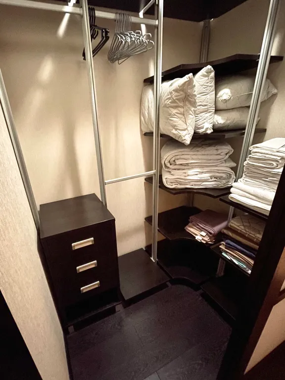 Апартамент с видом на море в жилом комплексе с бассейном