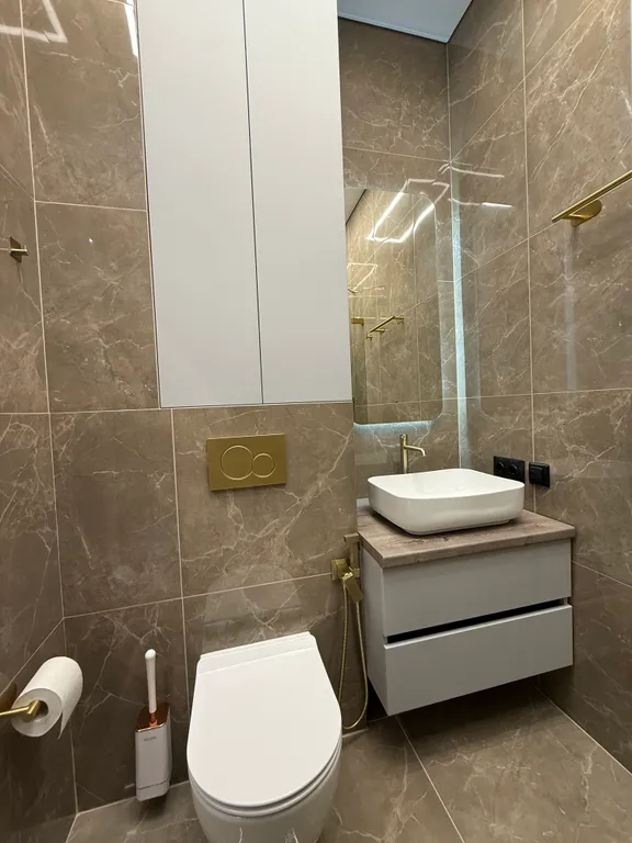 Эксклюзивная квартира возле моста Влюбленных