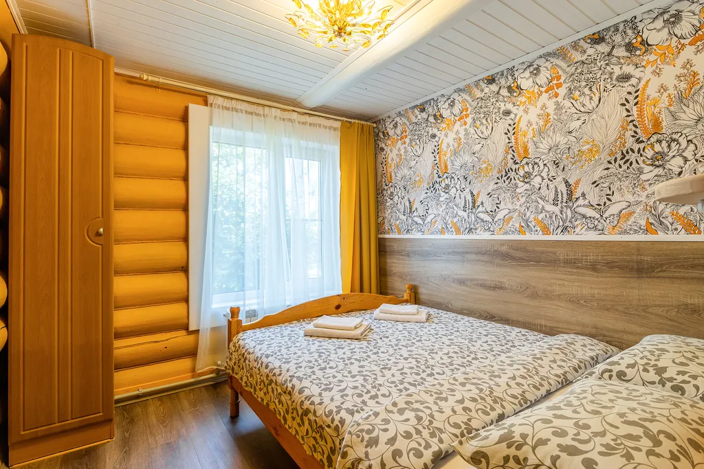 Дом с беседкой с видом на Волгу