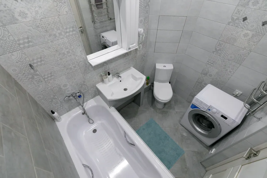 Изумрудная квартира через дорогу от ИМР Цыба