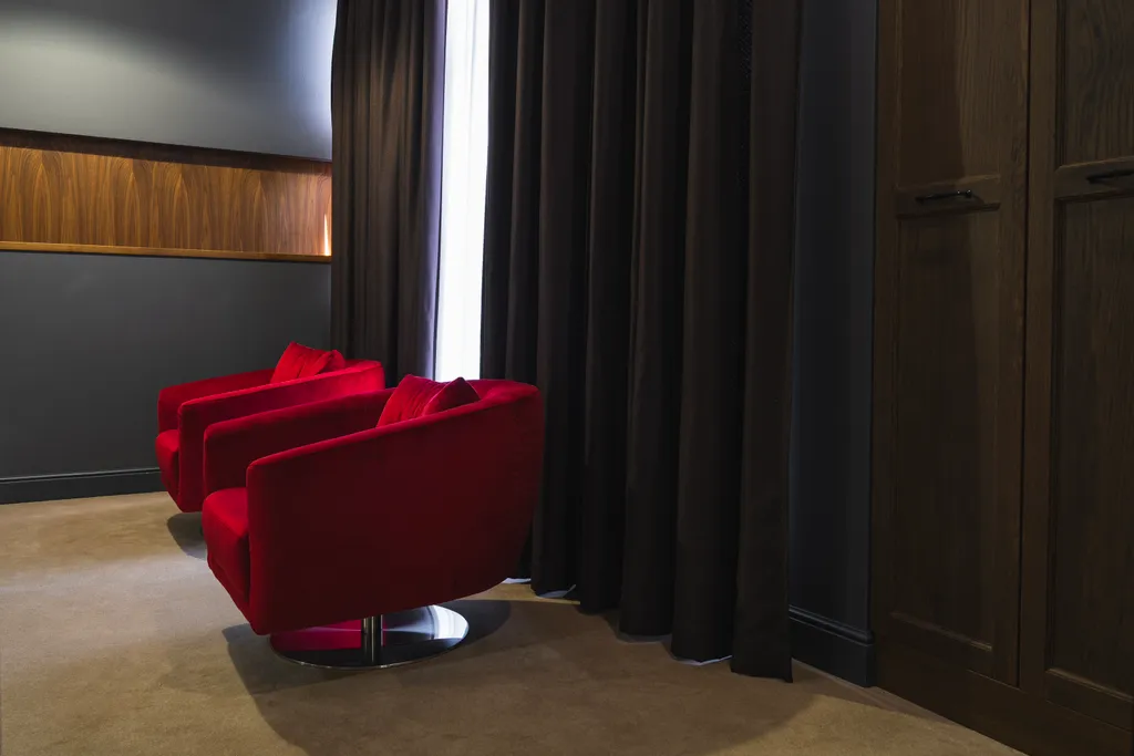 Номер Люкс с видом на бассейн