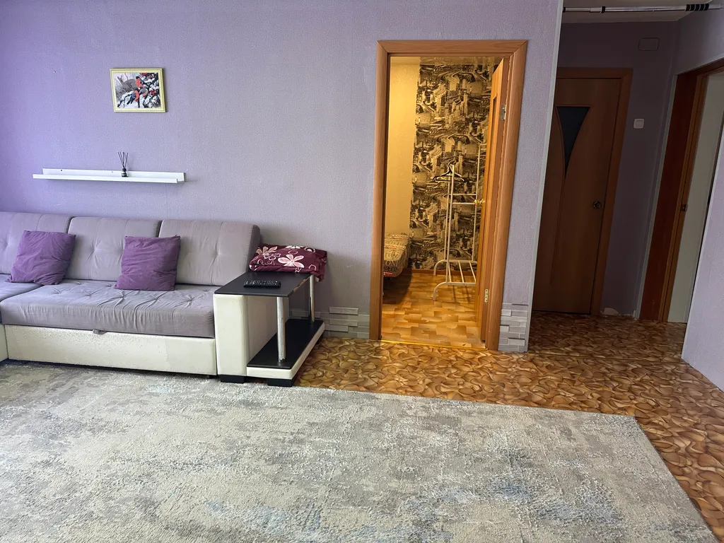 Квартира 3-комнатная Квартира — Кировск