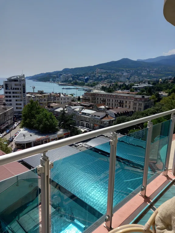 Шикарная квартира с видом на море