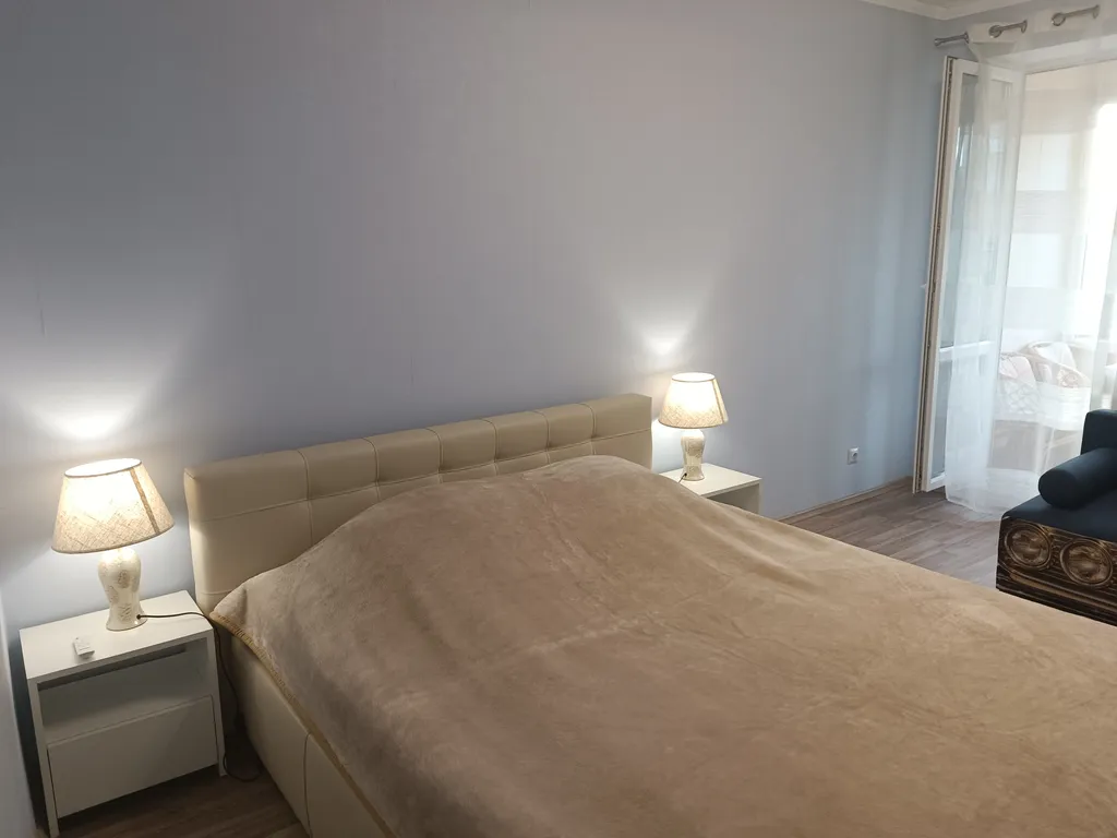 Двухкомнатная квартира на берегу моря