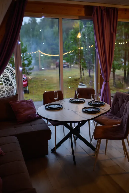 Домик из pinterest в лесу