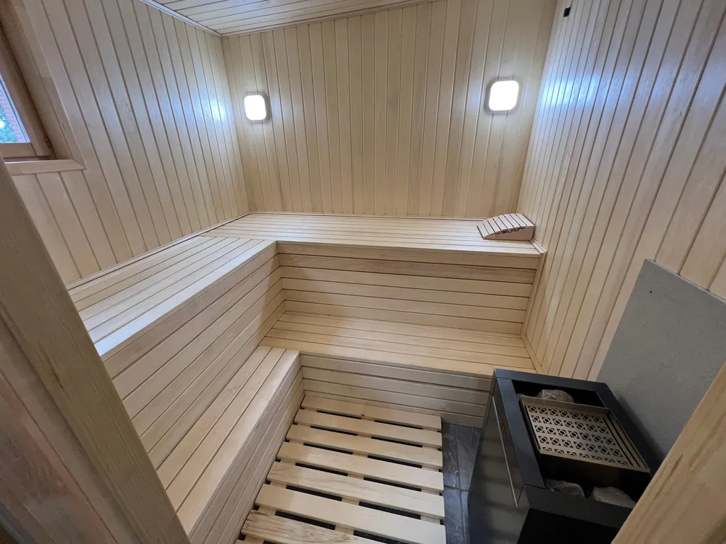 Гостевой дом в глэмпинге на берегу реки