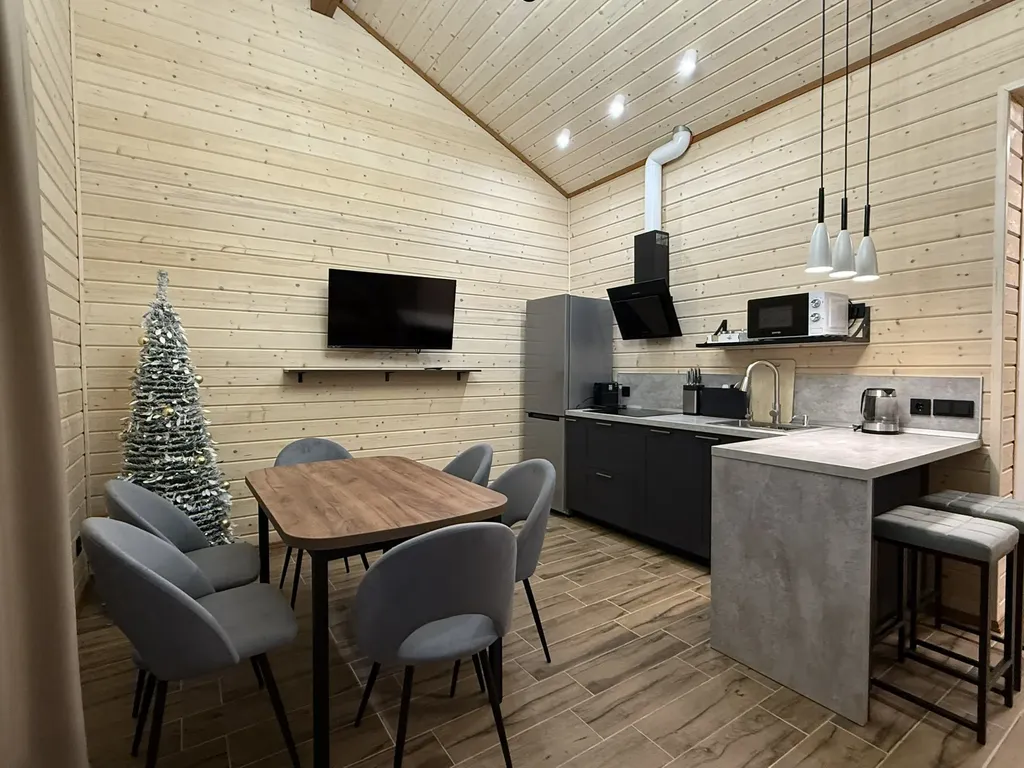 Дом-дуплекс с двумя спальнями на озере Сямозеро в Карелии