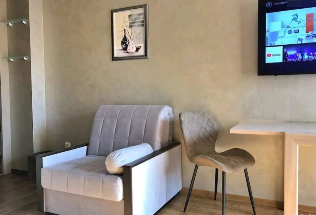 Уютная студия с видом на горы