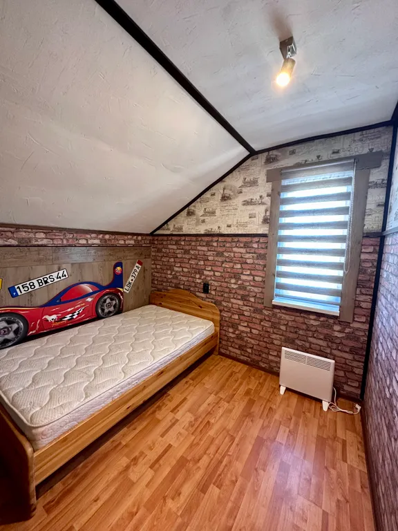 Уютный коттедж с дизайнерской отделкой и сауной