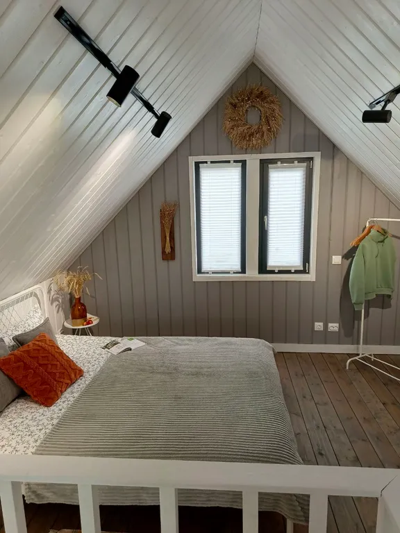 Уютный дом барн у водохранилища