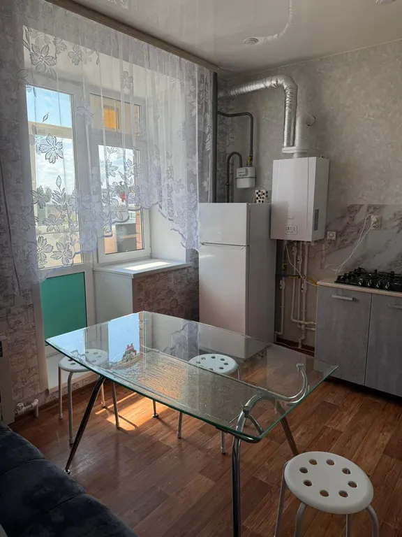 Квартира рядом с ТЦ Коллаж