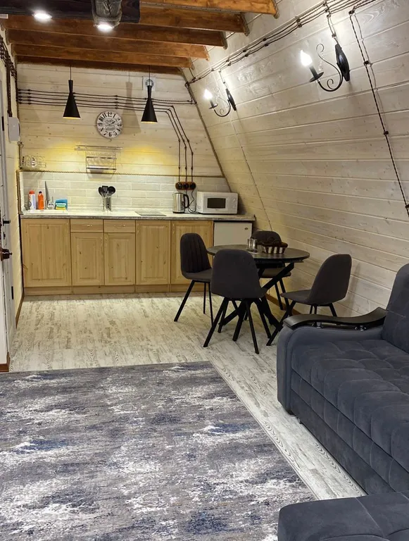 А-Frame домик с видом на гору Чегет