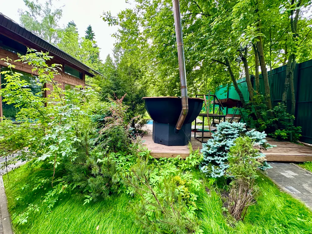 Коттедж Топ, шале у парка, бассейн на улице, русская баня, чан, река, лес — Одинцово