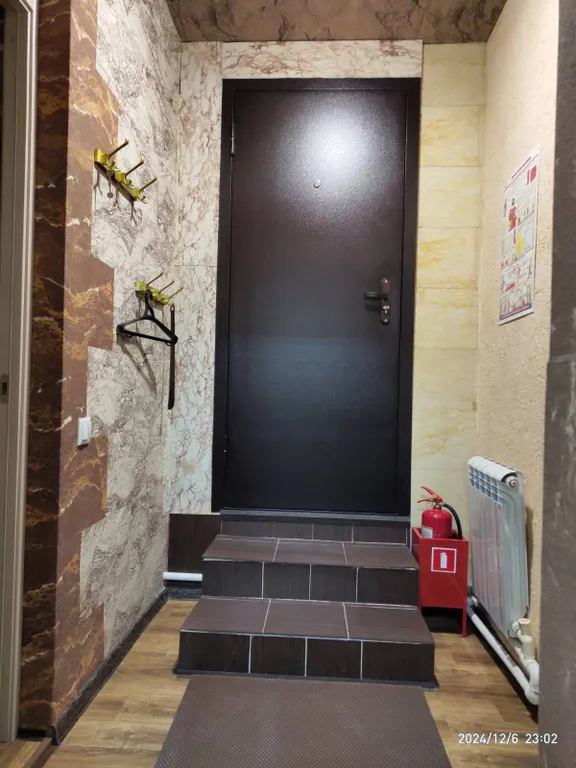 2-комнатная квартира в своём доме с баней и стоянкой