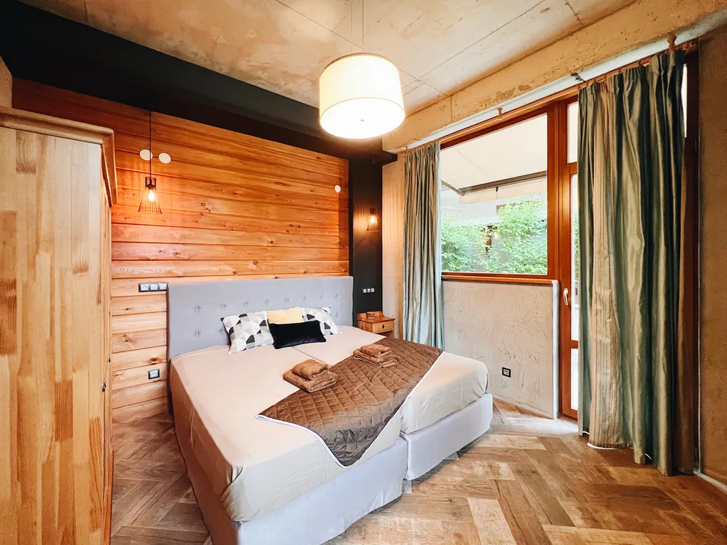 Двухкомнатная квартира в центре Красной Поляны