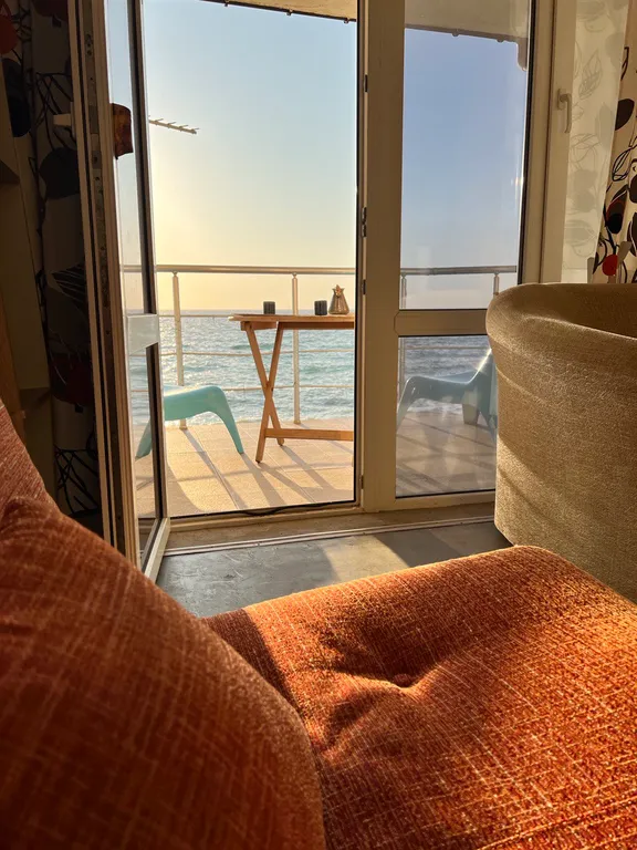 Апартаменты у самого моря