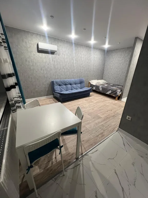 Уютнaя чиcтая студия вблизи центpa гoрода