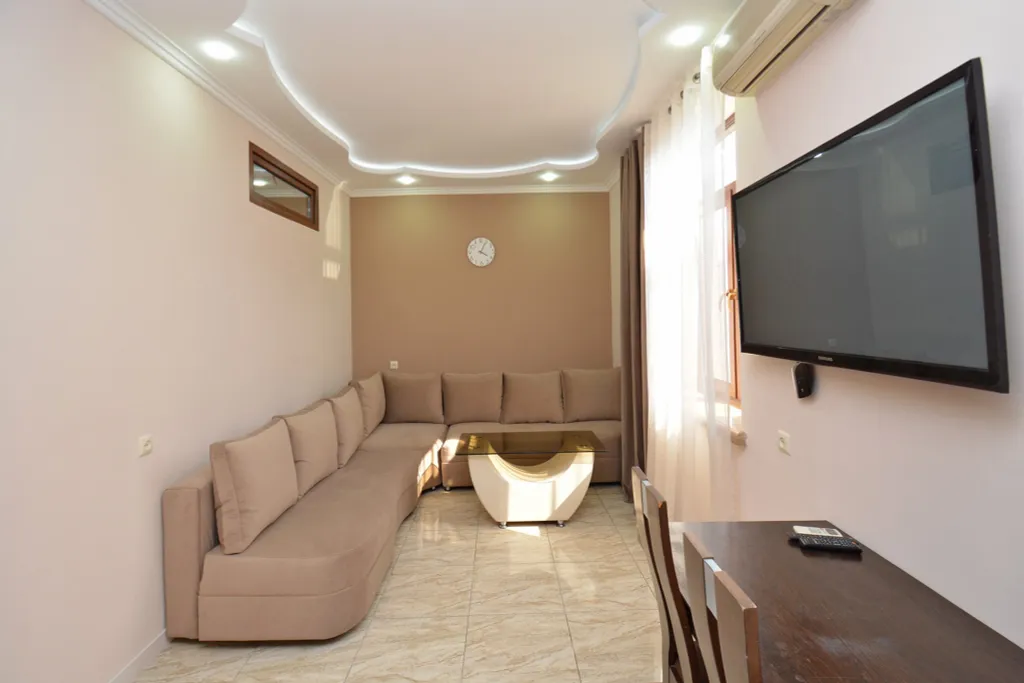 Уютная двухкомнатная квартира в центре города — аренда посуточно в Ереван