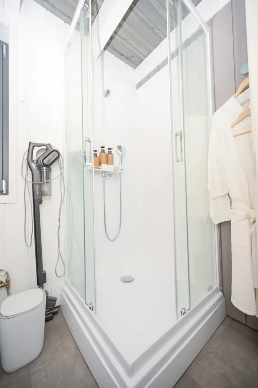 Барнхаус Макс Юбаба с большой террасой, высокими потолками