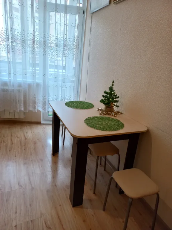 Уютная квартира около ЖД и Филармонии