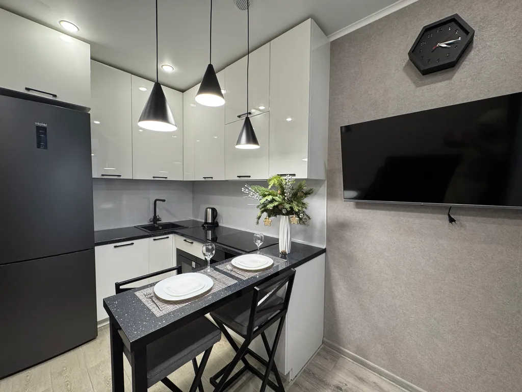 Квартира Светлая уютная квартира в деловом центре города с видом на море — Анапа