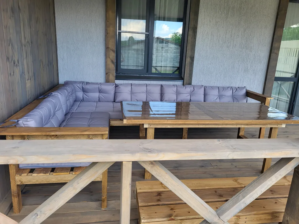 Комфортный дом с дизайнерским ремонтом